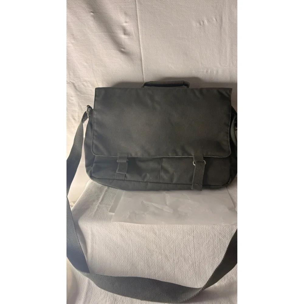Under Armour Heather Grey Athletic Backpack Multi-Pocket School Gym Bag